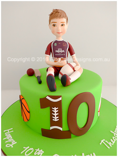 Rugby ball birthday cake - Decorated Cake by Kasserina - CakesDecor